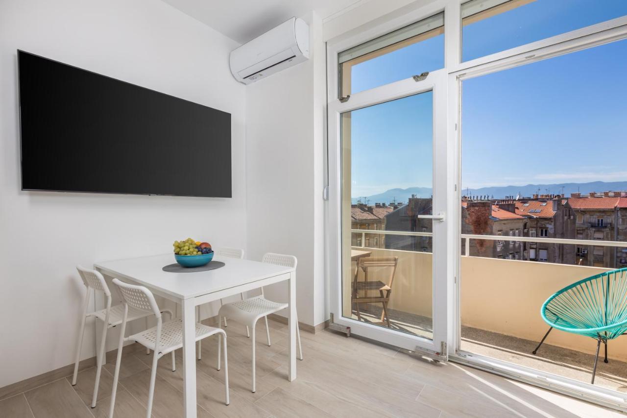 Balcony Apartment Pampas 리예카 외부 사진