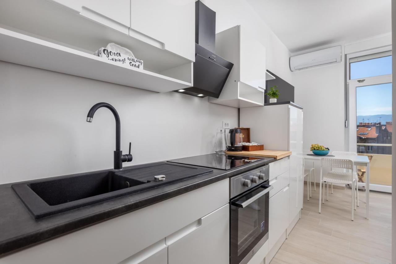 Balcony Apartment Pampas 리예카 외부 사진